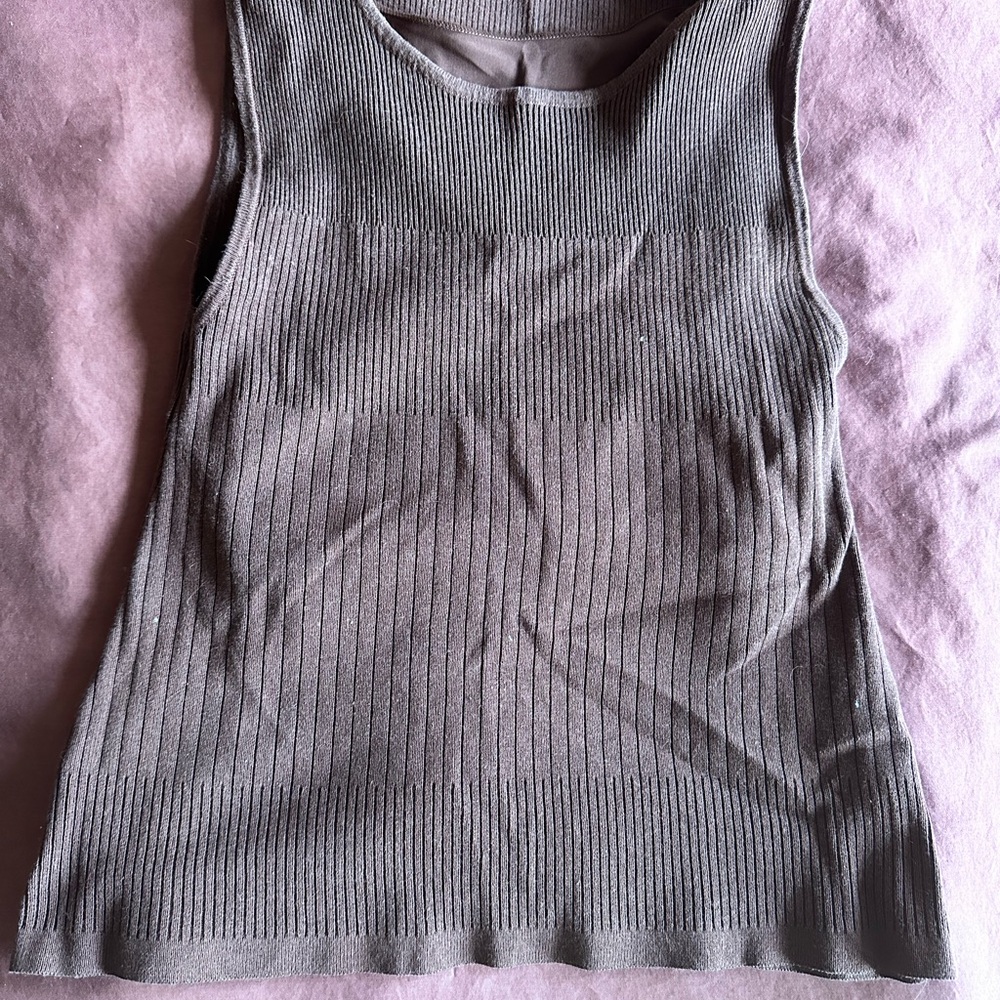 Klassy Network Ribbed Tank Top - Brown